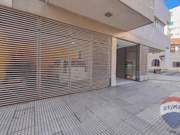 Duplex 3 amb con terraza, coch+ Baulera. Urquiza
