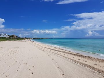 VENTA TERRENO PLAYA DEL CARMEN FRENTE AL MAR DE 6789 M2 EN PLAYA DEL SECRETO