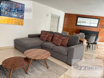 Departamento en Venta, Interlomas Bien Ubicado en Cerrada, Amplios Espacios, Listo para Ocuparse