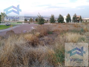 TERRENO CON TOMA DE AGUA, LUZ, DRENAJE Y AMENIDADES EN VENTA CD MADERAS MONTAÑA