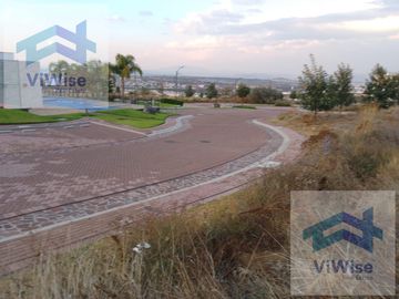 TERRENO CON TOMA DE AGUA, LUZ, DRENAJE Y AMENIDADES EN VENTA CD MADERAS MONTAÑA