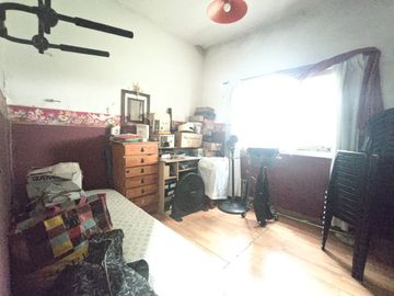 VENTA Casa 3 ambientes en Ituzaingó. Amplio lote.
