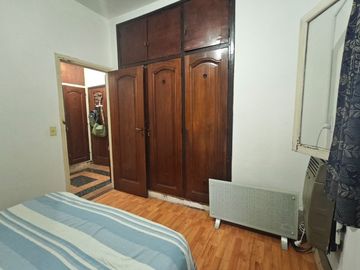 VENTA Casa 3 ambientes en Ituzaingó. Amplio lote.