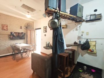 VENTA Casa 3 ambientes en Ituzaingó. Amplio lote.