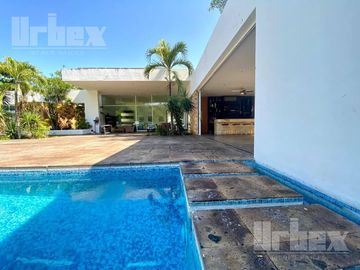 SE VENDE ESPECTACULAR Y MODERNA CASA EN IMI, CAMPECHE.