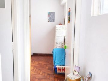 Depto 2 ambientes en venta  Floresta Muy luminoso