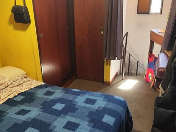 VENTA CASA 5 AMB.MUNRO, 4 DORMITORIOS, COCH,PATIO
