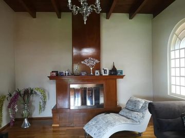 VENTA DE CASA DENTRO DE PRIVADA EN AVENIDA SAN ISIDRO EN METEPEC
