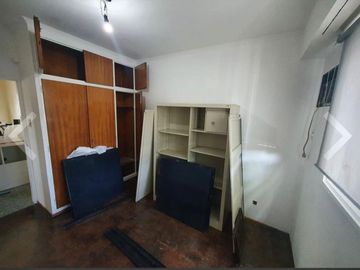 VENTA CASA COCHERA TERRAZA LINIERS c/RENTA