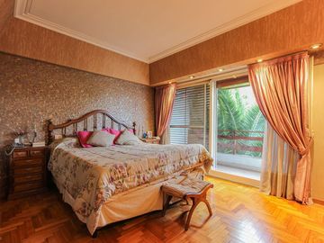 CASA 5 AMBIENTES VENTA FLORES QUINCHO PERMUTA