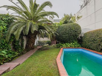 CASA 5 AMBIENTES VENTA FLORES QUINCHO PERMUTA