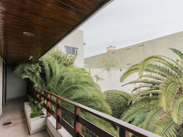 CASA 5 AMBIENTES VENTA FLORES QUINCHO PERMUTA