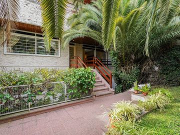 CASA 5 AMBIENTES VENTA FLORES QUINCHO PERMUTA