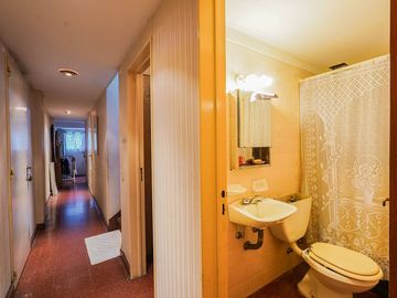 CASA 5 AMBIENTES VENTA FLORES QUINCHO PERMUTA
