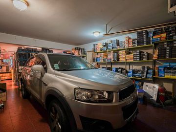 CASA 5 AMBIENTES VENTA FLORES QUINCHO PERMUTA