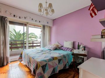 CASA 5 AMBIENTES VENTA FLORES QUINCHO PERMUTA