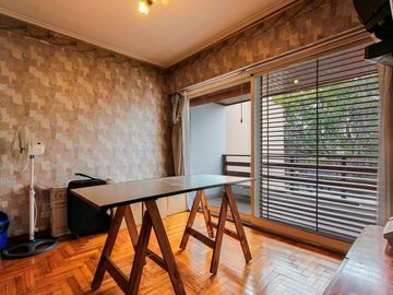 CASA 5 AMBIENTES VENTA FLORES QUINCHO PERMUTA