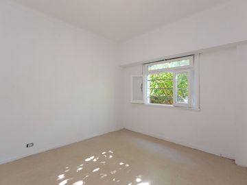 VENTA DEPARTAMENTO 3 AMBIENTES FLORES AMPLIO