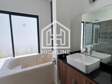 VENTA DE CASA EN CANCUN RESIDENCIAL RIO 3 HABITACIONES