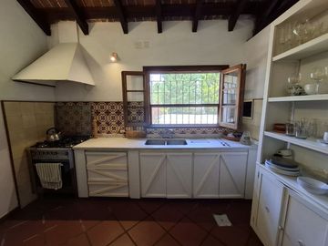 CASA QUINTA VENTA ESCOBAR 3 AMBIENTES CON PISCINA