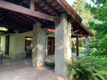 CASA QUINTA VENTA ESCOBAR 3 AMBIENTES CON PISCINA