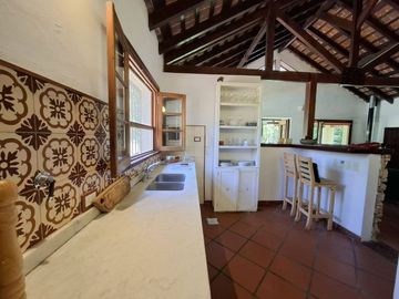 CASA QUINTA VENTA ESCOBAR 3 AMBIENTES CON PISCINA