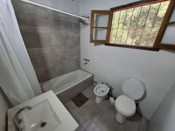 CASA VENTA ESCOBAR 3 AMBIENTES PISCINA GRAN PARQUE