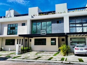 Casa en Venta en Residencial Arbolada en Cancun