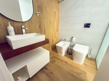 VENTA CASA 5 AMBIENTES EL CANTON BARRIO GOLF