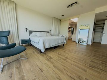 VENTA CASA 5 AMBIENTES EL CANTON BARRIO GOLF