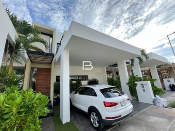 Casa en Aqua Residencial