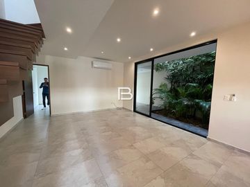 Casa en Aqua Residencial