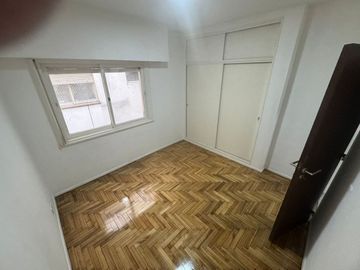 Venta departamento  2 ambientes Las cañitas