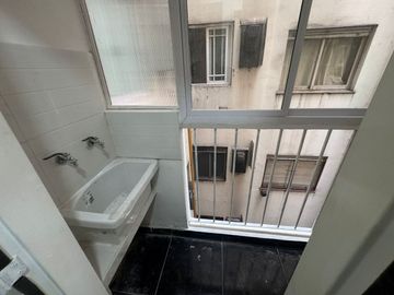 Venta departamento  2 ambientes Las cañitas
