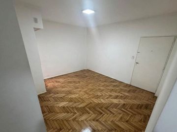 Venta departamento  2 ambientes Las cañitas