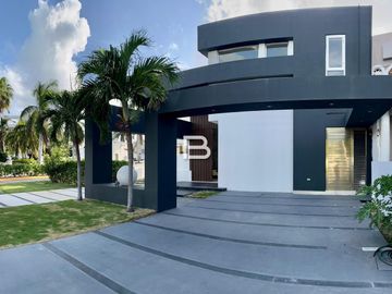 Casa en Isla Dorada