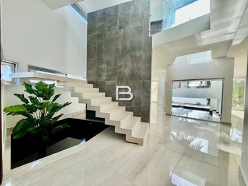 Casa en Isla Dorada