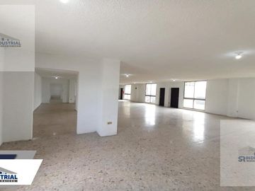 EDIFICIO EN RENTA EN MONTERREY