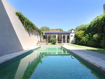 Venta Casa 6 ambientes Villa Luro c/pileta