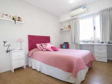 Venta Casa 6 ambientes Villa Luro c/pileta