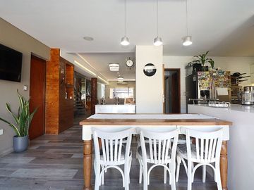 Venta Casa 6 ambientes Villa Luro c/pileta