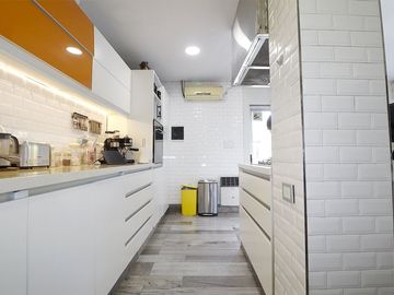 Venta Casa 6 ambientes Villa Luro c/pileta