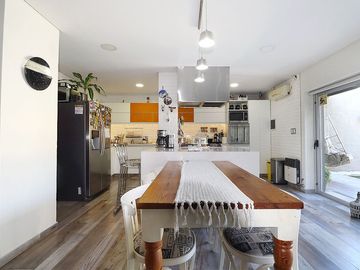 Venta Casa 6 ambientes Villa Luro c/pileta