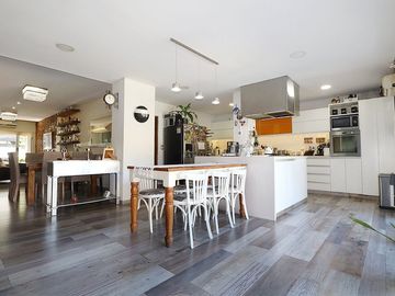 Venta Casa 6 ambientes Villa Luro c/pileta