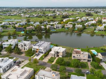 CASA 5 AMBIENTES VENTA EL CANTON NORTE LAGUNA