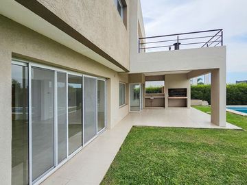 CASA 5 AMBIENTES VENTA EL CANTON NORTE LAGUNA