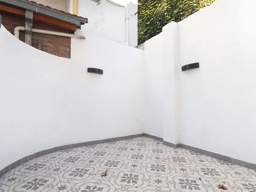 VENTA PH 3 AMBIENTES A NUEVO 2 PATIOS V PUEYRREDON