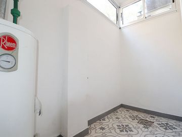 VENTA PH 3 AMBIENTES A NUEVO 2 PATIOS V PUEYRREDON