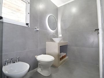 VENTA PH 3 AMBIENTES A NUEVO 2 PATIOS V PUEYRREDON