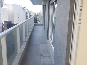 DEPARTAMENTO 4 AMBIENTES VENTA FLORES COCHERA